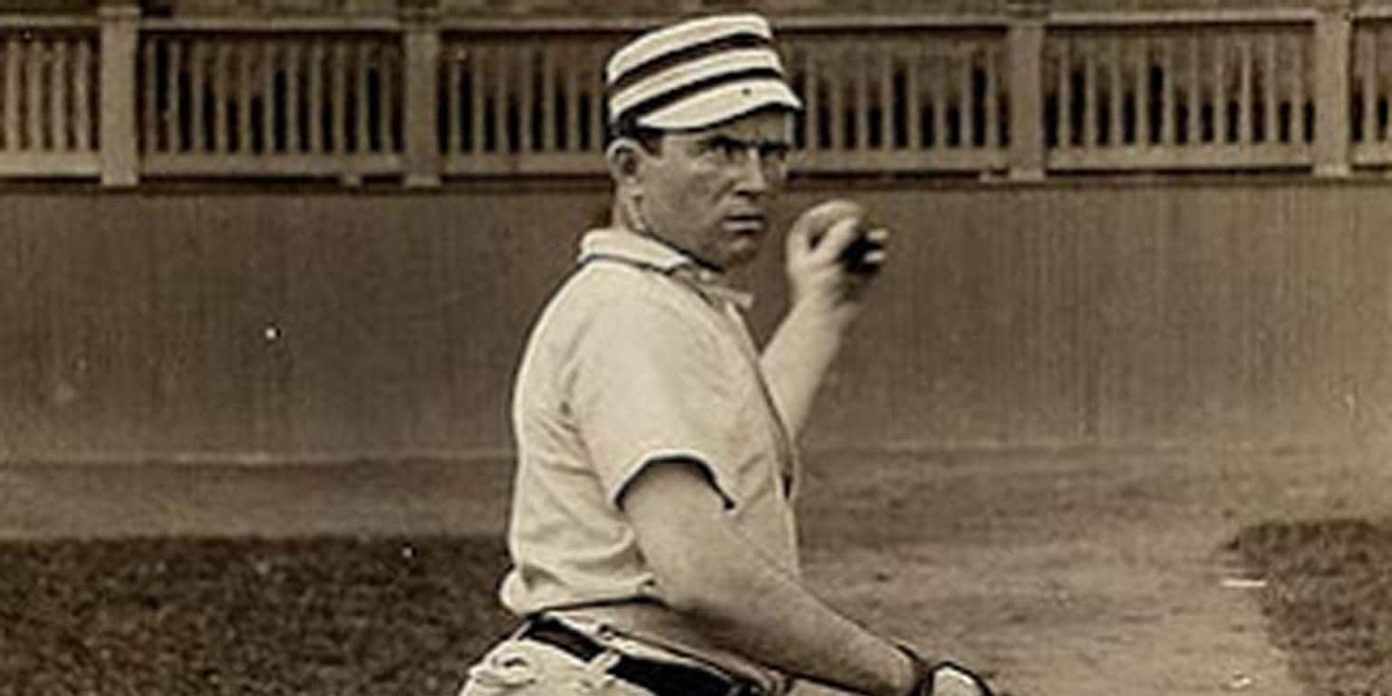 Best Left-Handed Throwing Catchers in MLB History